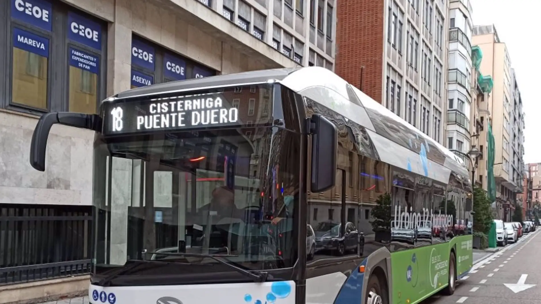 Auvasa prueba un autobús de hidrógeno renovable de la marca Solaris