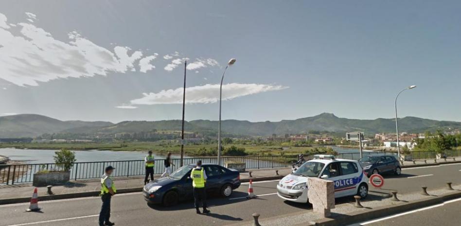 Detenido uno de los traficantes de migrantes más activos de la frontera de Irún Detenido uno de los traficantes de migrantes más activos de la frontera de Irún