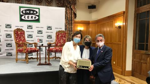 Eloísa Canga recibe el III Premio Mujer Cantabria Eloísa Canga recibe el III Premio Mujer Cantabria