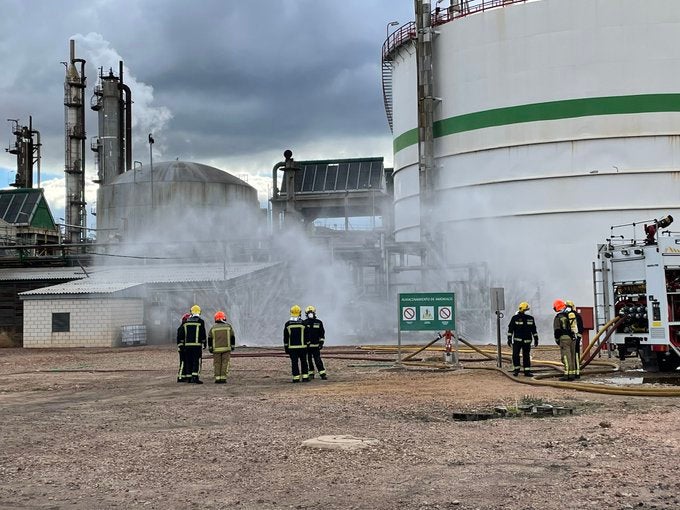 Más de cien efectivos participan en el simulacro del Plan de Emergencia Exterior de Puertollano Más de cien efectivos participan en el simulacro del Plan de Emergencia Exterior de Puertollano