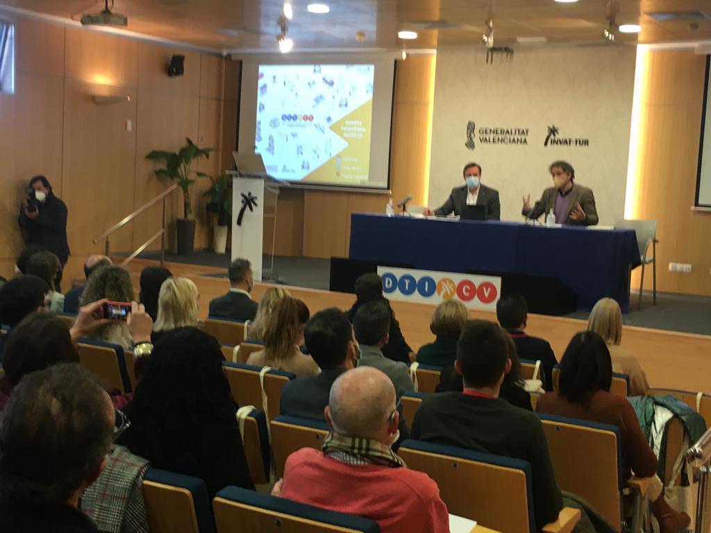 Francesc Colomer llama a la unidad entre los profesionales de la Comunitat para competir con otros destinos Francesc Colomer llama a la unidad entre los profesionales de la Comunitat para competir con otros destinos