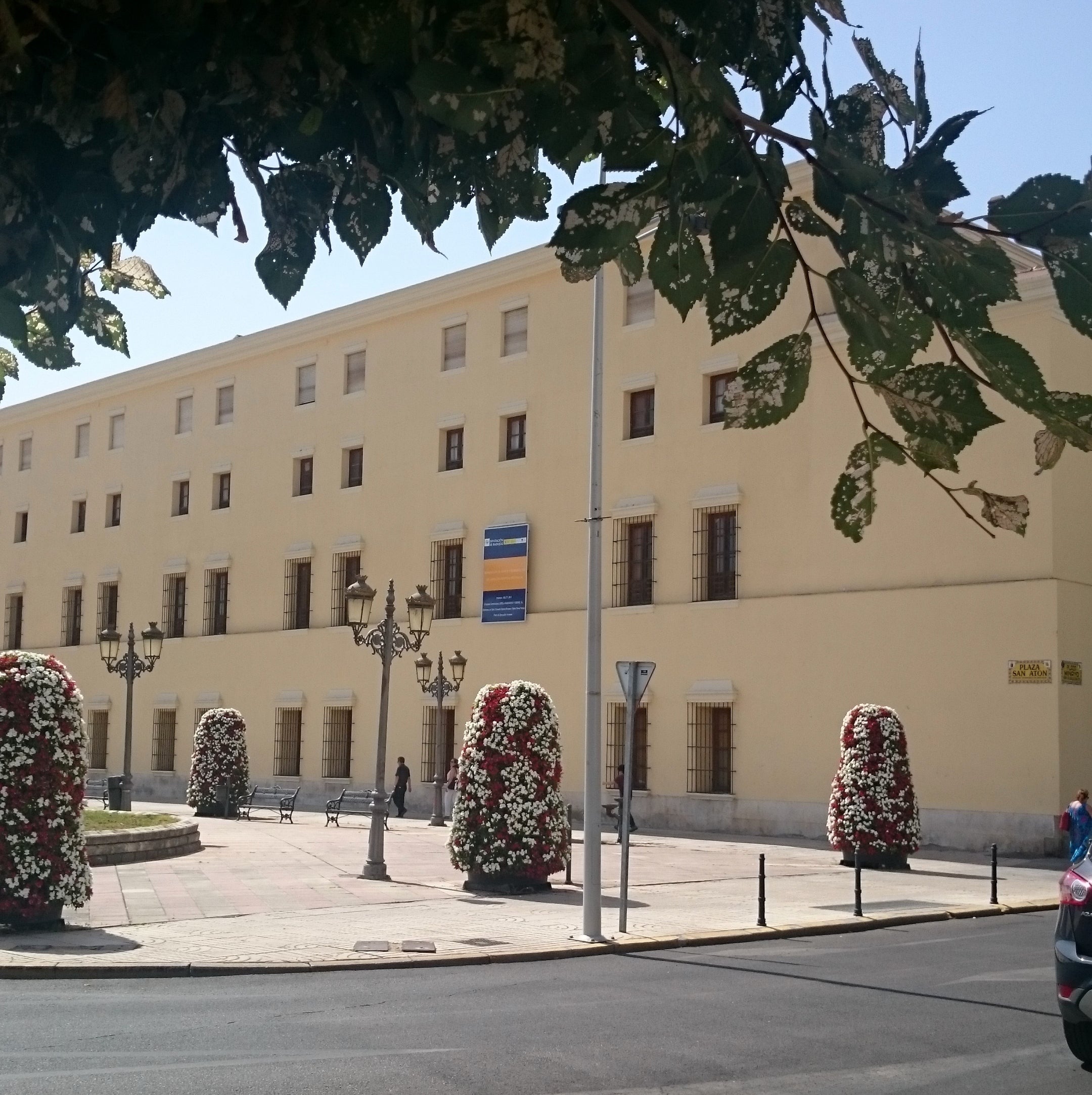 La diputación instalará tres 'food trucks' en el Hospital Provincial de Badajoz La diputación instalará tres 'food trucks' en el Hospital Provincial de Badajoz