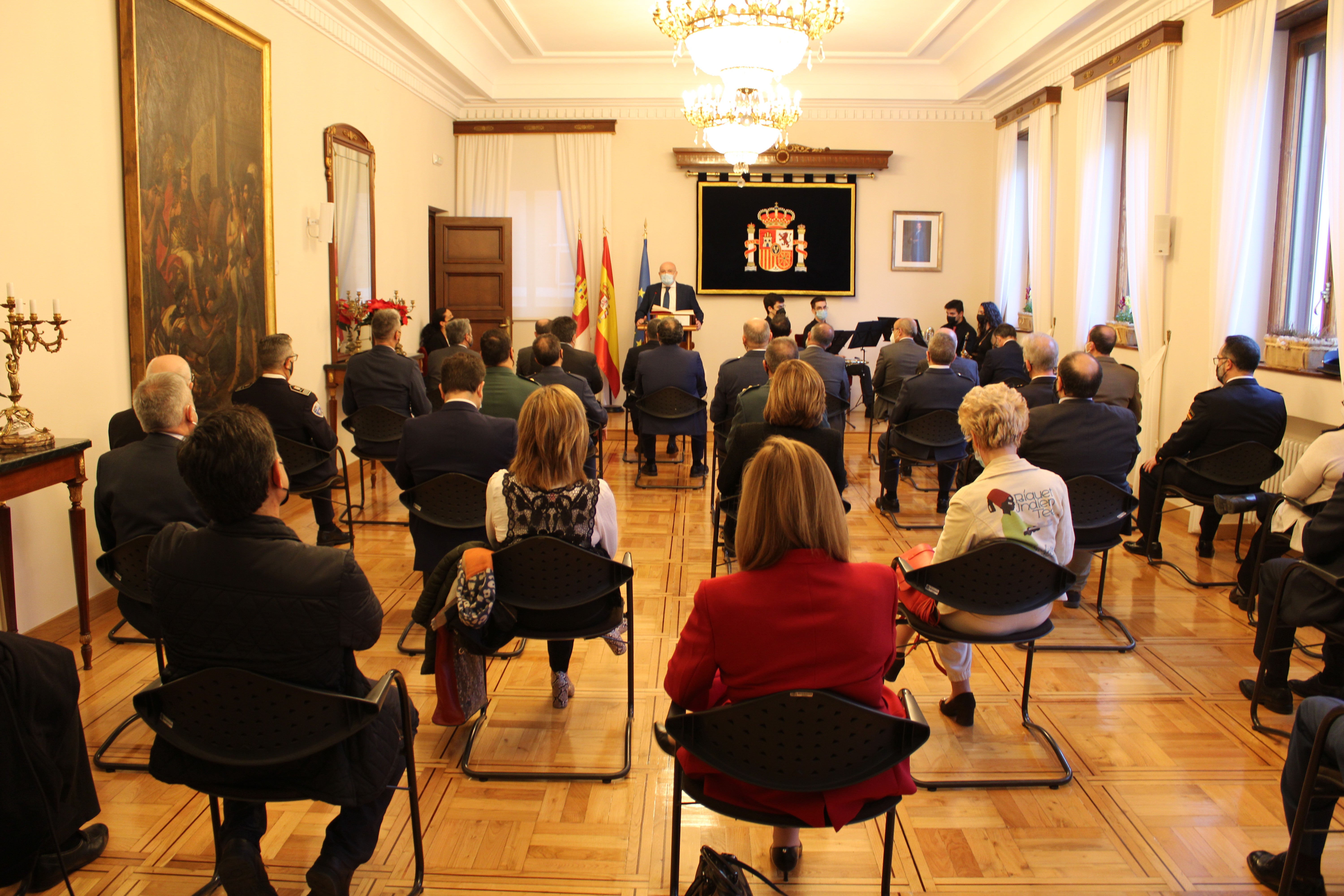 Albacete celebra por adelantado el Día de la Constitución y pide más autonomía y discriminación positiva Albacete celebra por adelantado el Día de la Constitución y pide más autonomía y discriminación positiva