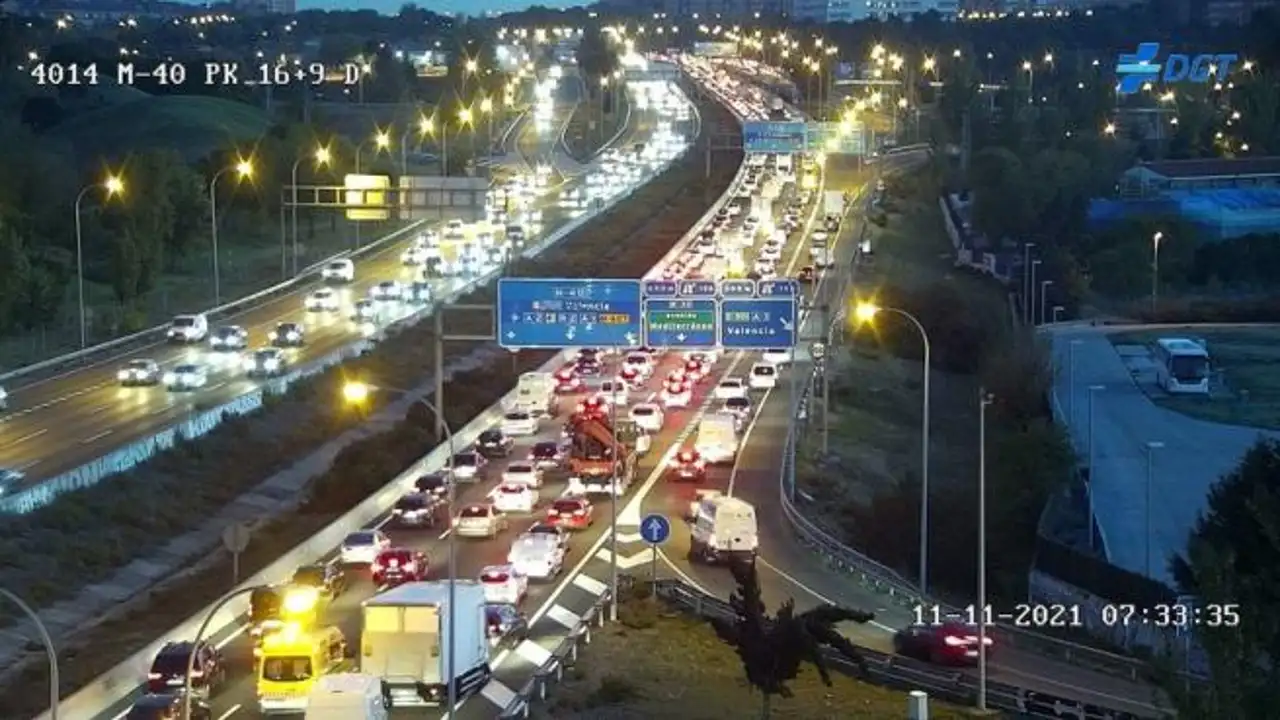 La DGT prevé más de ocho millones de desplazamientos para este puente de la Constitución La DGT prevé más de ocho millones de desplazamientos para este puente de la Constitución