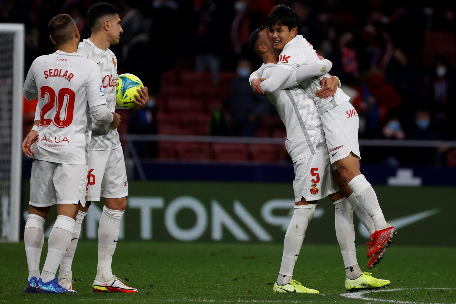 Gran victoria del Mallorca y ante un Atleti que se la juega el martes en Champions Gran victoria del Mallorca y ante un Atleti que se la juega el martes en Champions