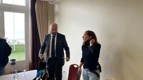 Abogado familia Déborah abogado y hremana