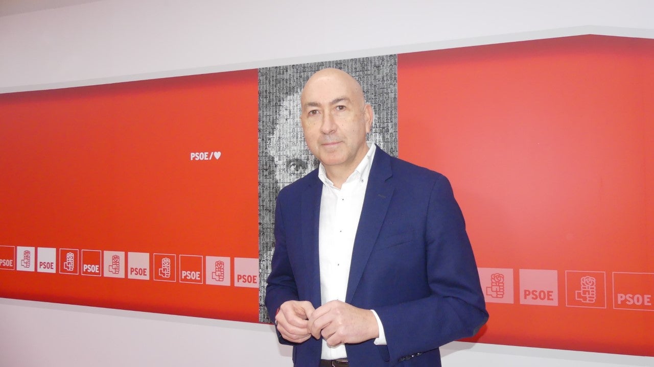 Alejandro Soler promete también un consejo comarcal en el PSOE para abordar la situación de las distintas áreas geográficas de la provincia Alejandro Soler promete también un consejo comarcal en el PSOE para abordar la situación de las distintas áreas geográficas de la provincia