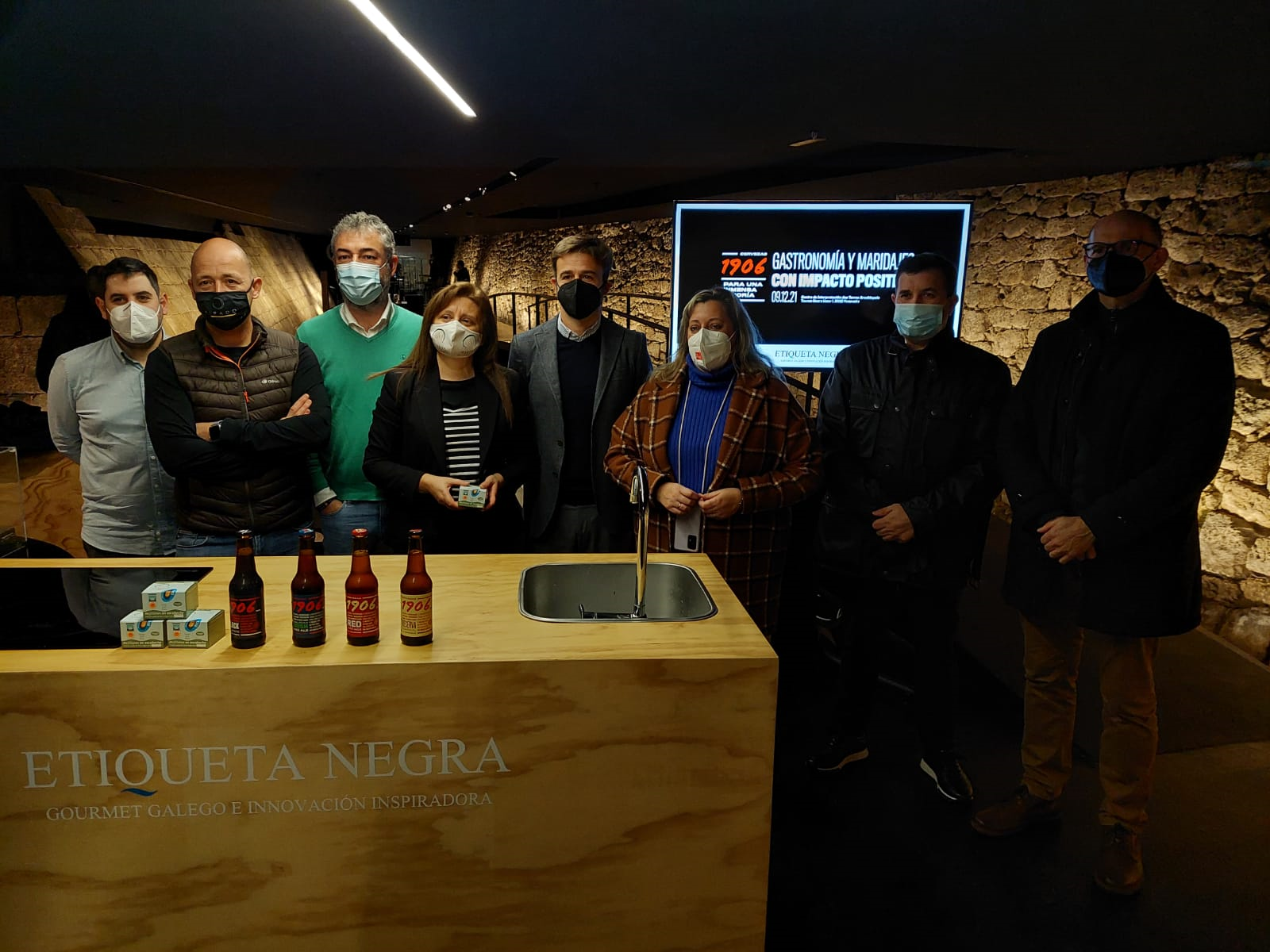 Decembro certifica o regreso de 'Etiqueta Negra' Decembro certifica o regreso de 'Etiqueta Negra'