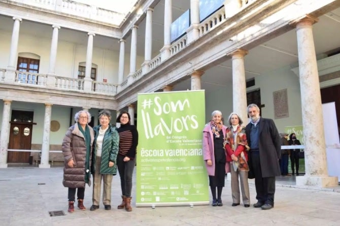 Pilar Gregori: "Pedimos más compromiso social y decisiones políticas para impulsar el uso del valenciano" Pilar Gregori: "Pedimos más compromiso social y decisiones políticas para impulsar el uso del valenciano"