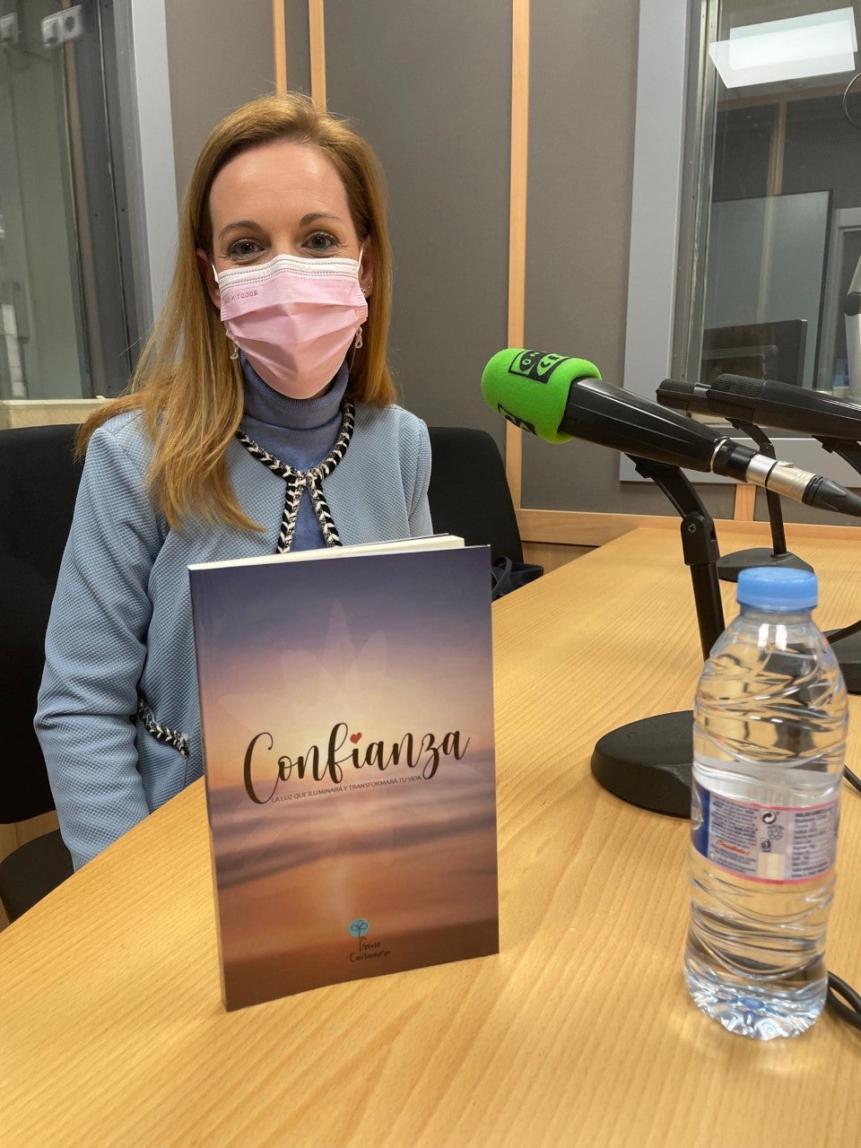 La escritora y coach malagueña Irene Cañamero presenta su cuarto libro, "Confianza" La escritora y coach malagueña Irene Cañamero presenta su cuarto libro, "Confianza"