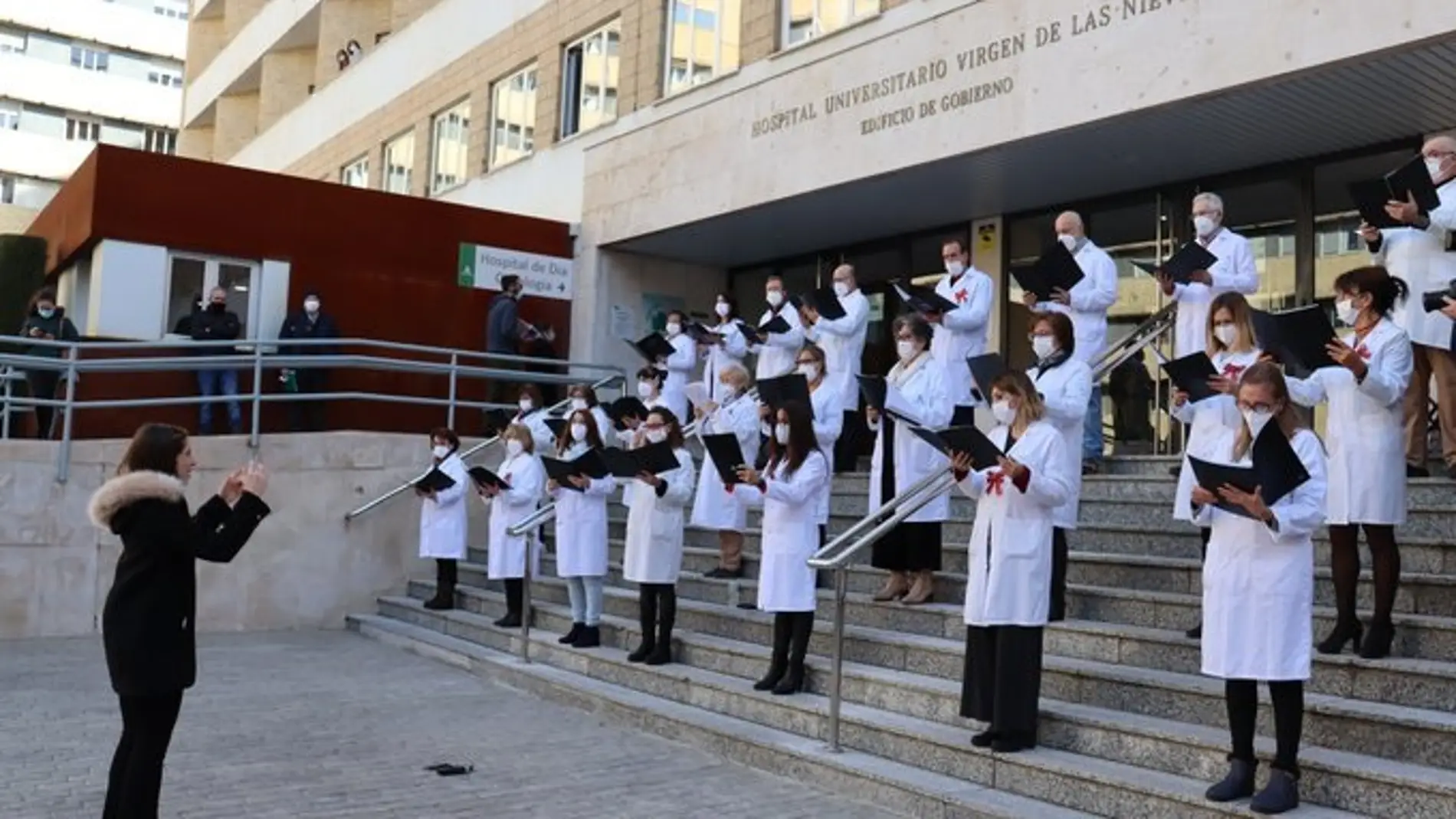 Coro navideño del Hospital Virgen de las Nieves de Granada