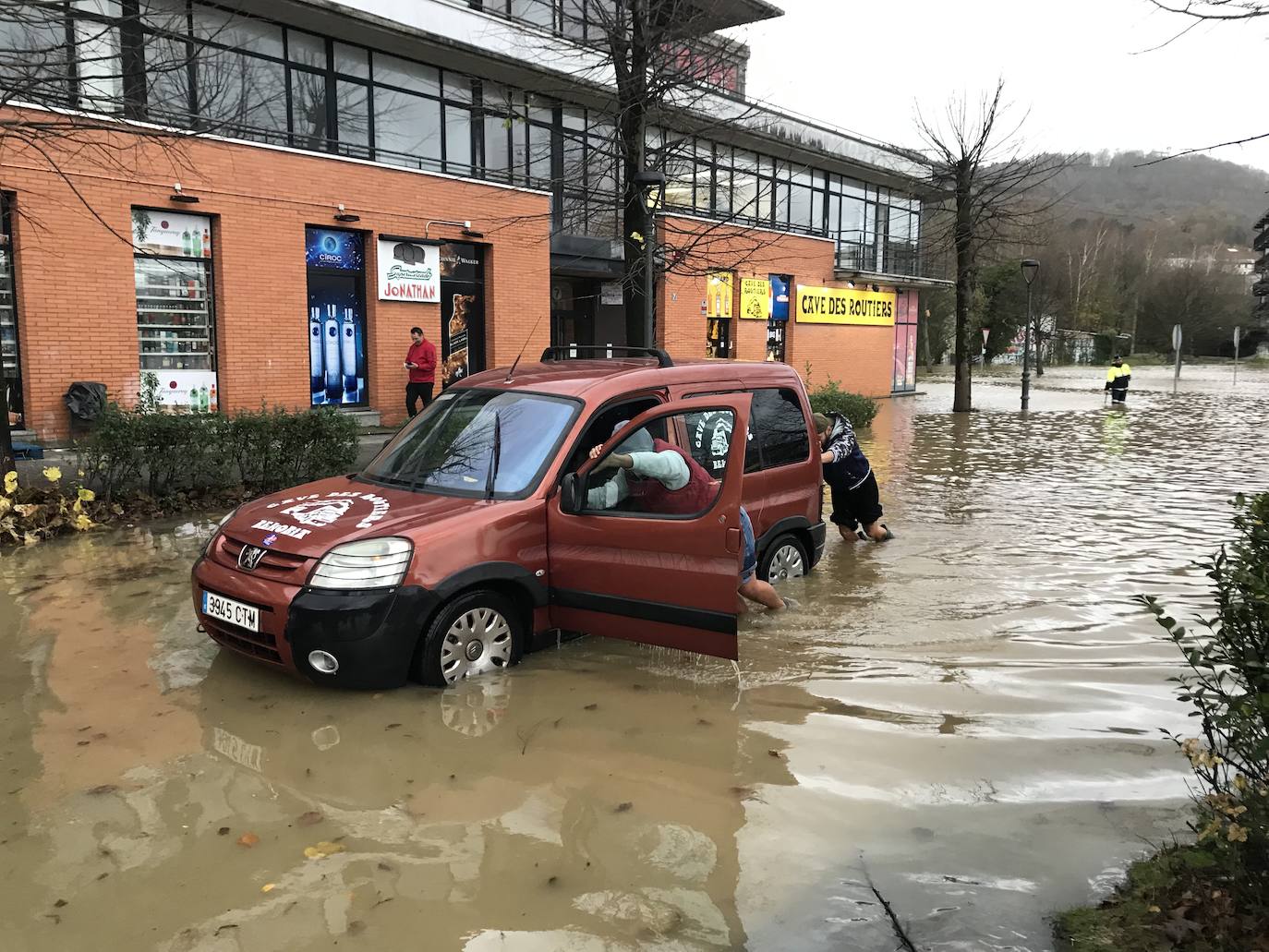 El temporal se ceba con Mendaro, Irun y Andoain El temporal se ceba con Mendaro, Irun y Andoain