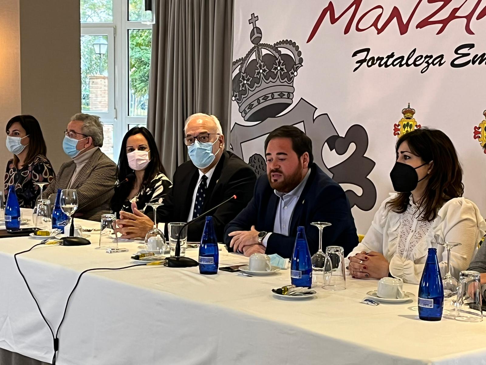 Julián Nieva quiere repetir como candidato a la alcaldía de Manzanares Julián Nieva quiere repetir como candidato a la alcaldía de Manzanares