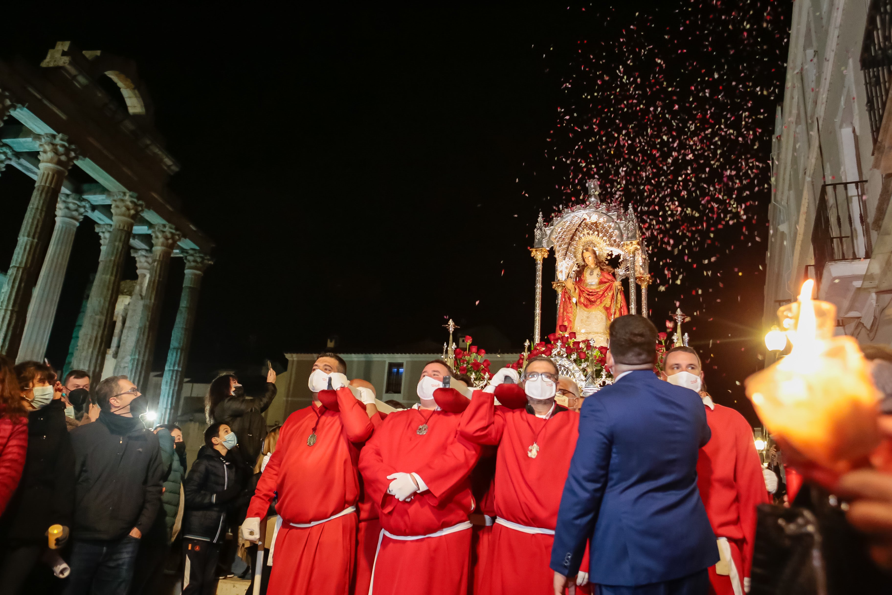 La previsión de lluvia en Mérida obliga a modificar los fuegos artificiales y la Pitarra Popular por Santa Eulalia La previsión de lluvia en Mérida obliga a modificar los fuegos artificiales y la Pitarra Popular por Santa Eulalia