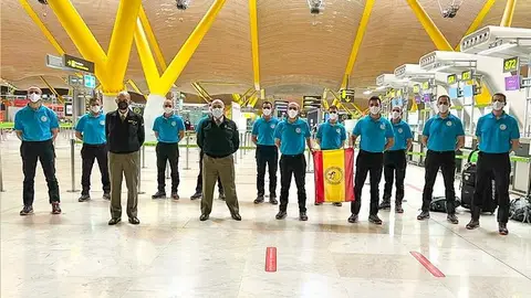 Los militares de la XXXV Campaña Antártica antes de partir en el aeropuerto de Madrid-Barajas Los militares de la XXXV Campaña Antártica antes de partir en el aeropuerto de Madrid-Barajas