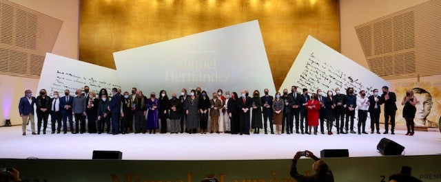 El Misteri d’Elx, el Orfeón Crevillentino, Otra Danza y Joan Castejón, reconocidos en la gala de los Premios a la Cultura Alicantina Miguel Hernández El Misteri d’Elx, el Orfeón Crevillentino, Otra Danza y Joan Castejón, reconocidos en la gala de los Premios a la Cultura Alicantina Miguel Hernández