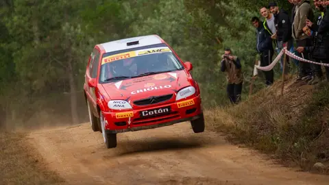 Esteban Cotòn campeón gallego de rallimix agrupación 2 Más de Uno Pontevedra