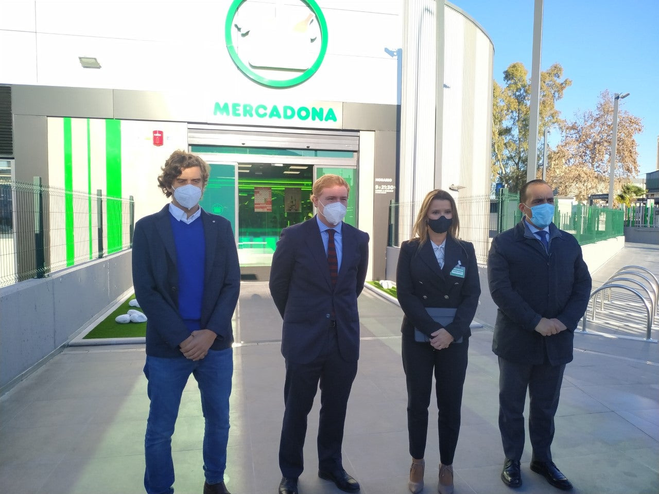 Mercadona abre un nuevo supermercado eficiente en Badajoz que ha supuesto una inversión de más de 4 millones Mercadona abre un nuevo supermercado eficiente en Badajoz que ha supuesto una inversión de más de 4 millones