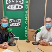 El concejal de Medio Ambiente, Manuel Villar, en los estudios de Onda Cero Alicante con Juan Carlos Fresneda
