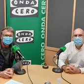 El concejal de Medio Ambiente, Manuel Villar, en los estudios de Onda Cero Alicante con Juan Carlos Fresneda El concejal de Medio Ambiente, Manuel Villar, en los estudios de Onda Cero Alicante con Juan Carlos Fresneda
