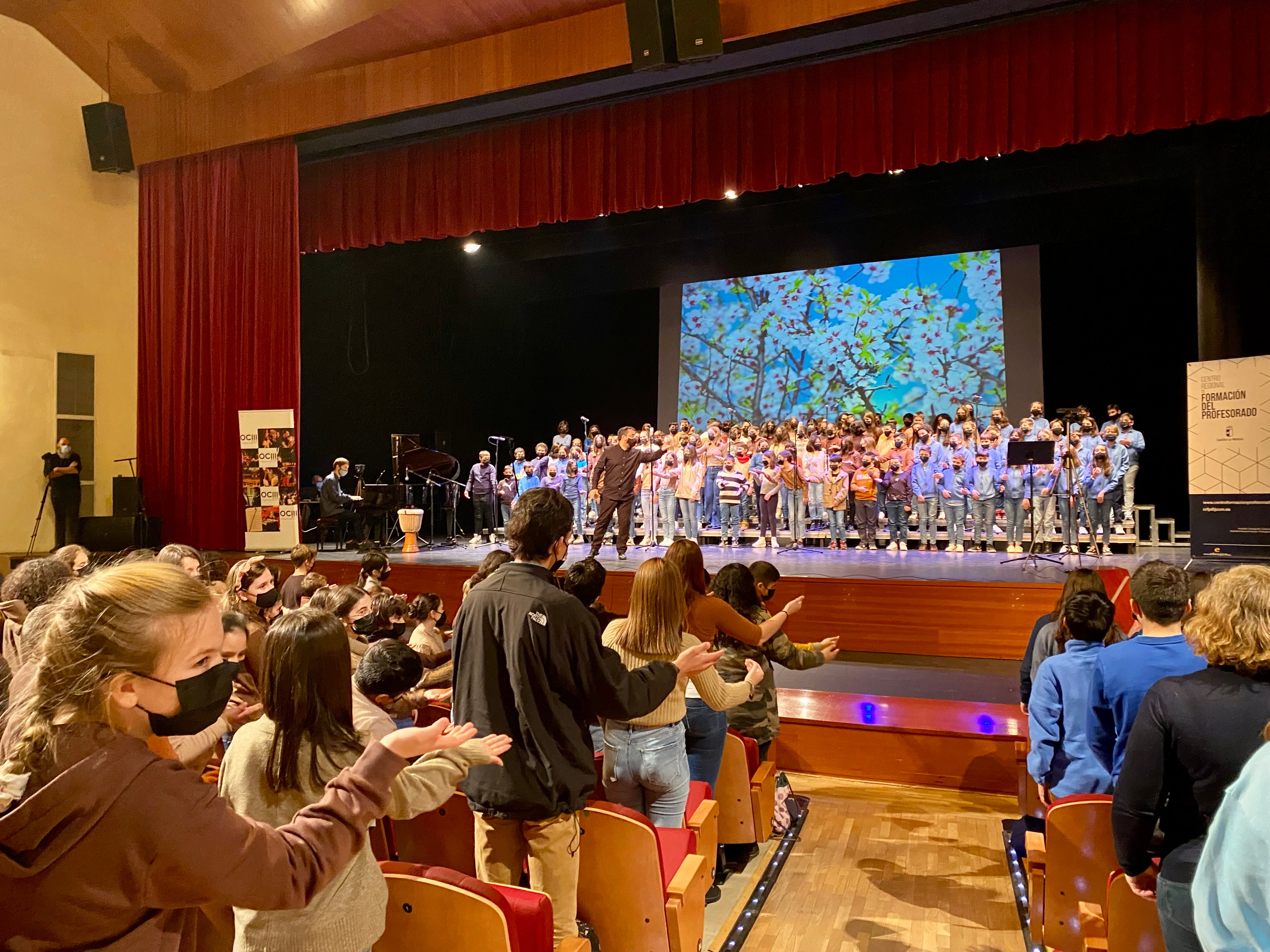 Escolares de la región se reúnen en el teatro alcazareño Escolares de la región se reúnen en el teatro alcazareño