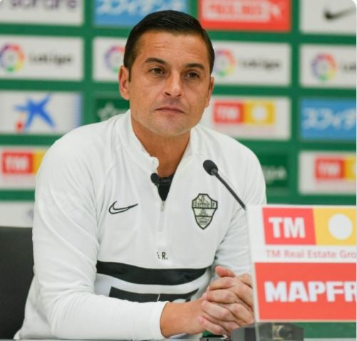 "No podemos fiarnos del entorno y hay que jugar ante el Barça como si fuera el mejor de la historia” "No podemos fiarnos del entorno y hay que jugar ante el Barça como si fuera el mejor de la historia”