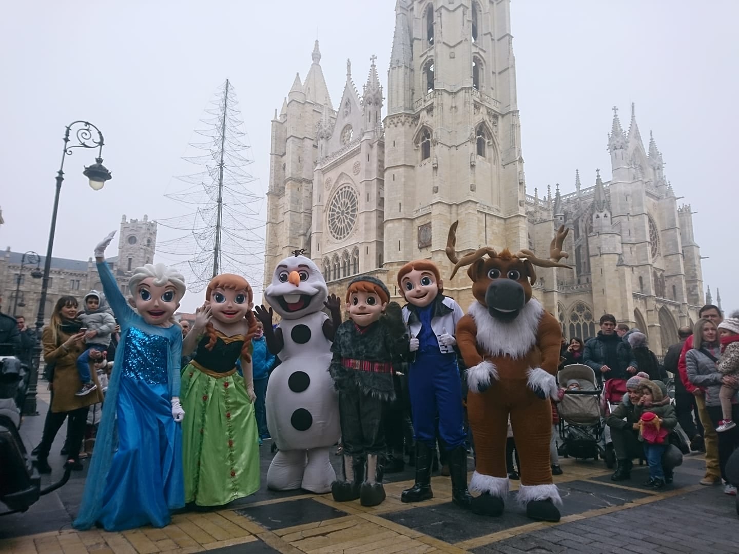 El Ayuntamiento de León presenta el programa de actos para las Navidades 2021 El Ayuntamiento de León presenta el programa de actos para las Navidades 2021