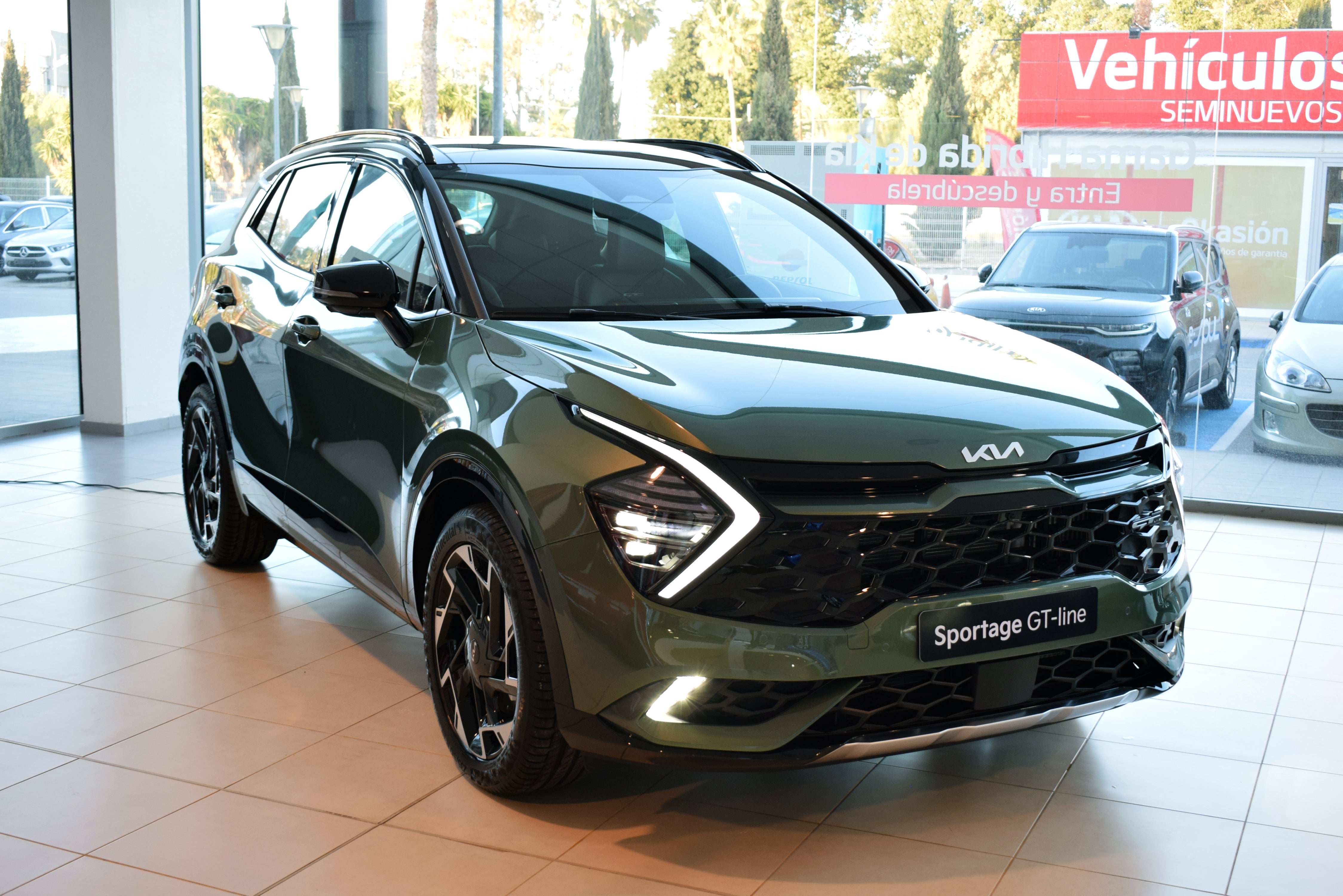 Caetano Móvil Sur, primer Concesionario de España en tener el Nuevo KIA Sportage Caetano Móvil Sur, primer Concesionario de España en tener el Nuevo KIA Sportage