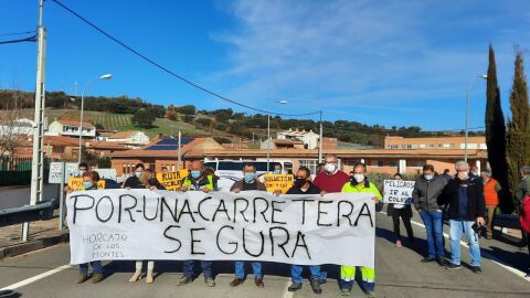 Protesta de los vecinos de Horcajo y la comarca Protesta de los vecinos de Horcajo y la comarca