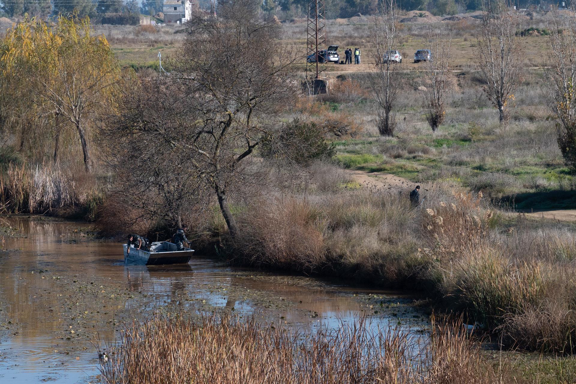 Una unidad canina policial se incorpora a la búsqueda en el río Guadiana en Badajoz de pistas sobre Pablo Sierra Una unidad canina policial se incorpora a la búsqueda en el río Guadiana en Badajoz de pistas sobre Pablo Sierra