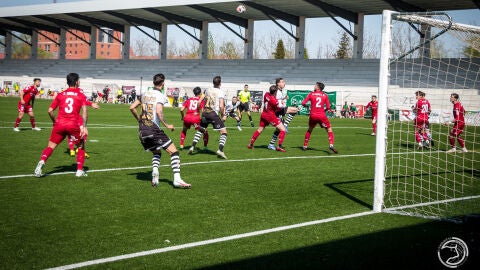El Unionistas de Salamanca juega en el estadio Reina Sofía, de césped artificial. El Unionistas de Salamanca juega en el estadio Reina Sofía, de césped artificial.