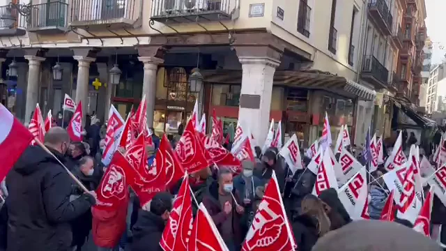 CCOO y UGT piden el desbloqueo de la negociaci&oacute;n colectiva y la derogaci&oacute;n de la reforma laboral