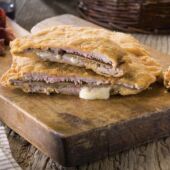 El diccionario de la lengua reconoce el 'cachopo' como "plato típico de Asturias"