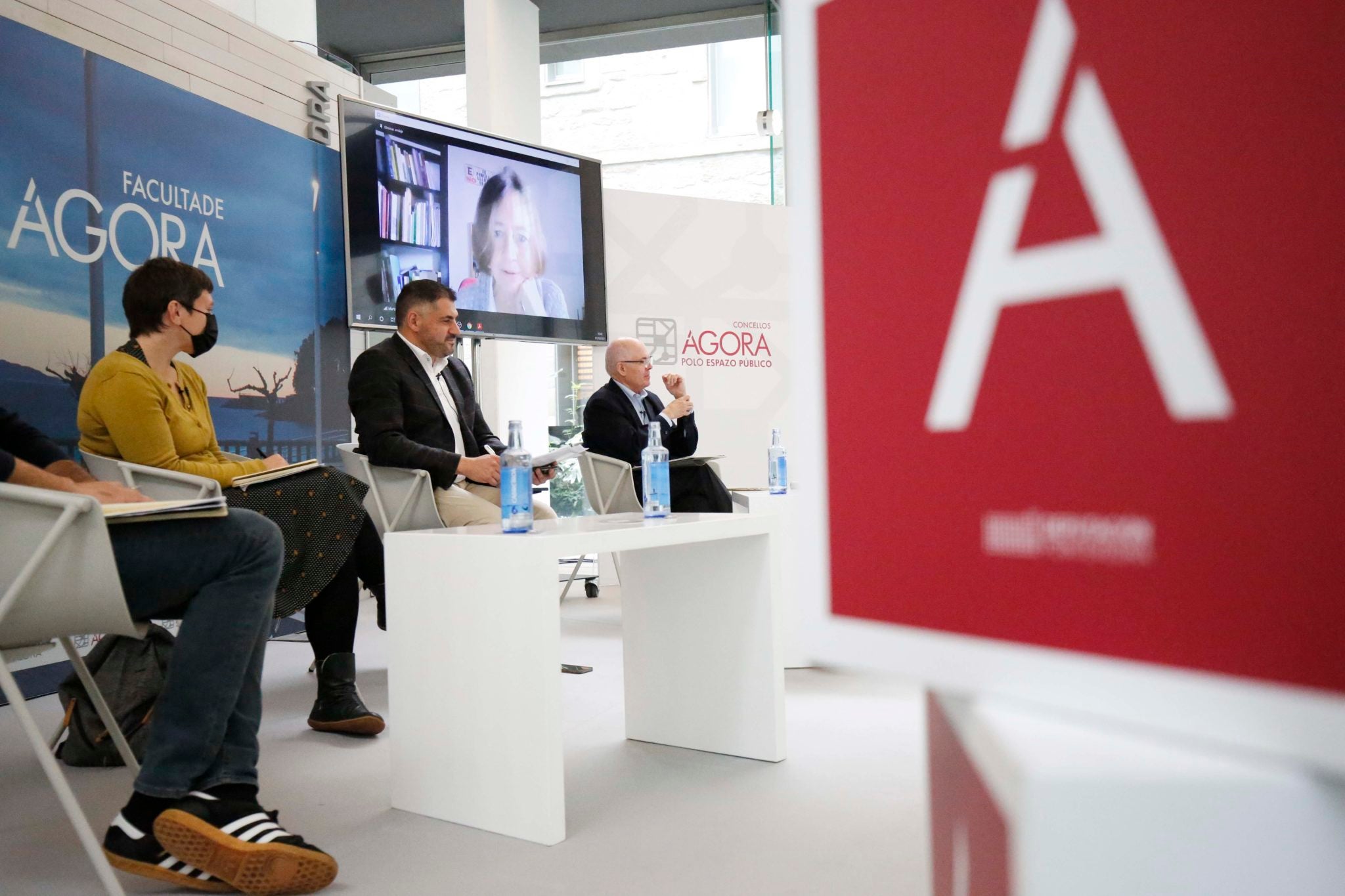 A infancia e o xogo libre como indicadores de calidade do espazo público A infancia e o xogo libre como indicadores de calidade do espazo público