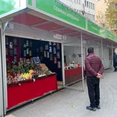 Los artesanos regresan por Navidad a la Plaza de la Constitución Los artesanos regresan por Navidad a la Plaza de la Constitución