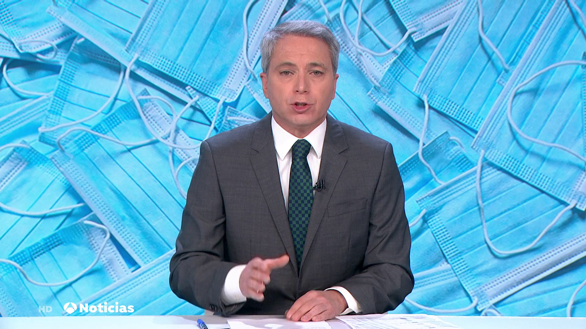 Vicente Vallés desenmascara el estudio de Gobierno que justifica la imposición de mascarillas Vicente Vallés desenmascara el estudio de Gobierno que justifica la imposición de mascarillas
