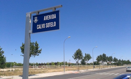 Trasladan al Hospital de Ciudad Real a una mujer tras ser atropellada en un paso de peatones Trasladan al Hospital de Ciudad Real a una mujer tras ser atropellada en un paso de peatones