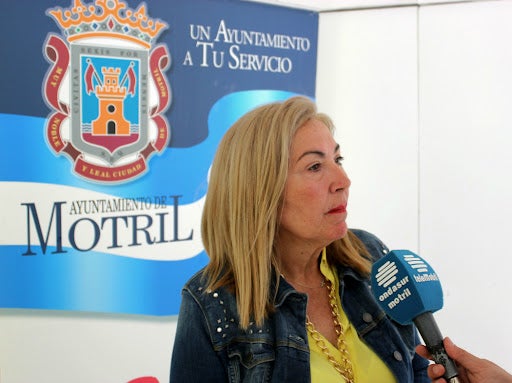 Mari Angeles Escámez avisa de las medidas anti-covid que se pondrán en marcha en la denominada "Tardevieja" Mari Angeles Escámez avisa de las medidas anti-covid que se pondrán en marcha en la denominada "Tardevieja"