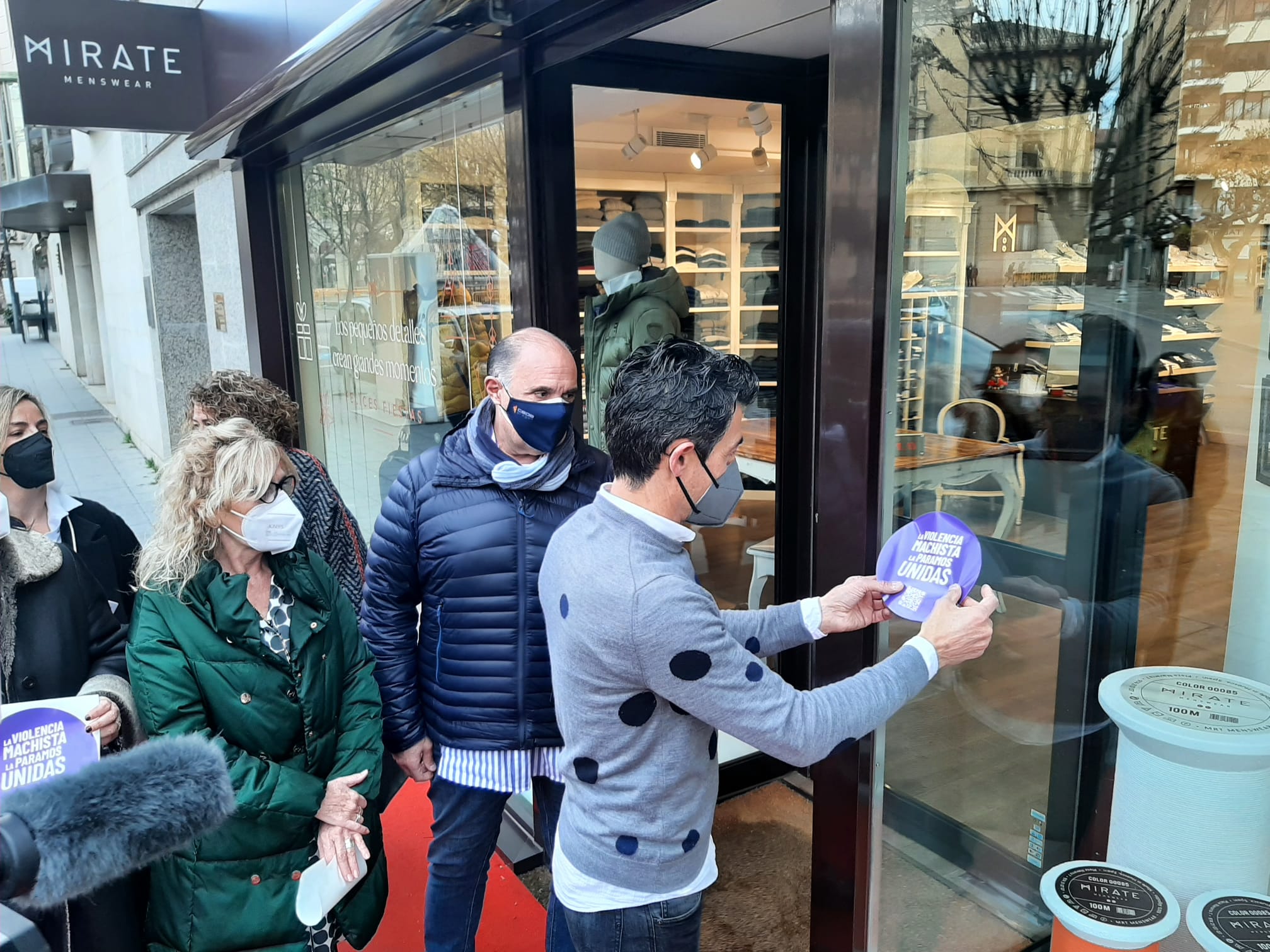 CEOS Cepyme Huesca se suma a la campaña "Punto Violeta" CEOS Cepyme Huesca se suma a la campaña "Punto Violeta"