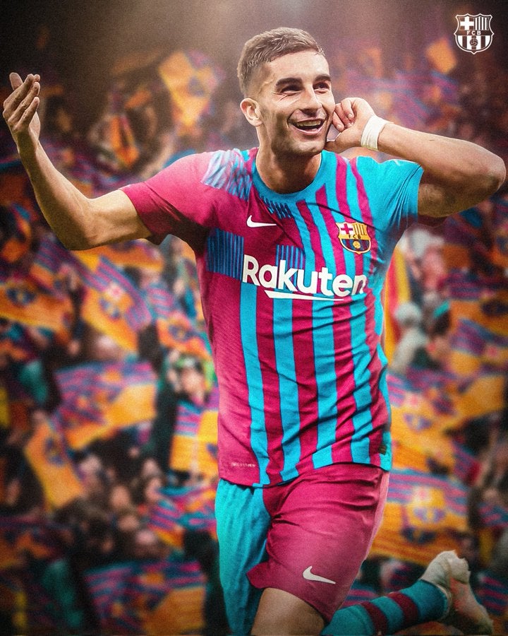 Ferran Torres ya es oficialmente jugador del FC Barcelona Ferran Torres ya es oficialmente jugador del FC Barcelona