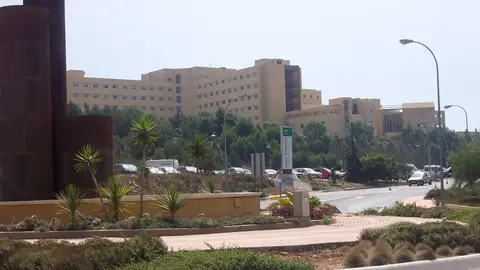 Estable dentro de la gravedad la agente de la Policía Local herida en un accidente de moto onda cero almeria