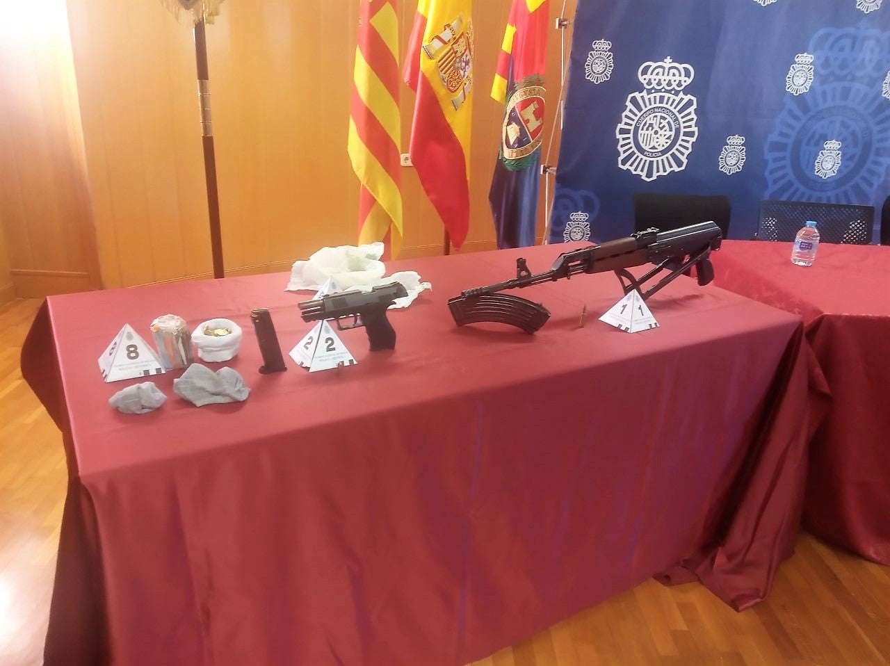 La pistola con la que se cometió el asesinato machista del día de Navidad en Elche estaba denunciada como extraviada por un militar en Murcia La pistola con la que se cometió el asesinato machista del día de Navidad en Elche estaba denunciada como extraviada por un militar en Murcia