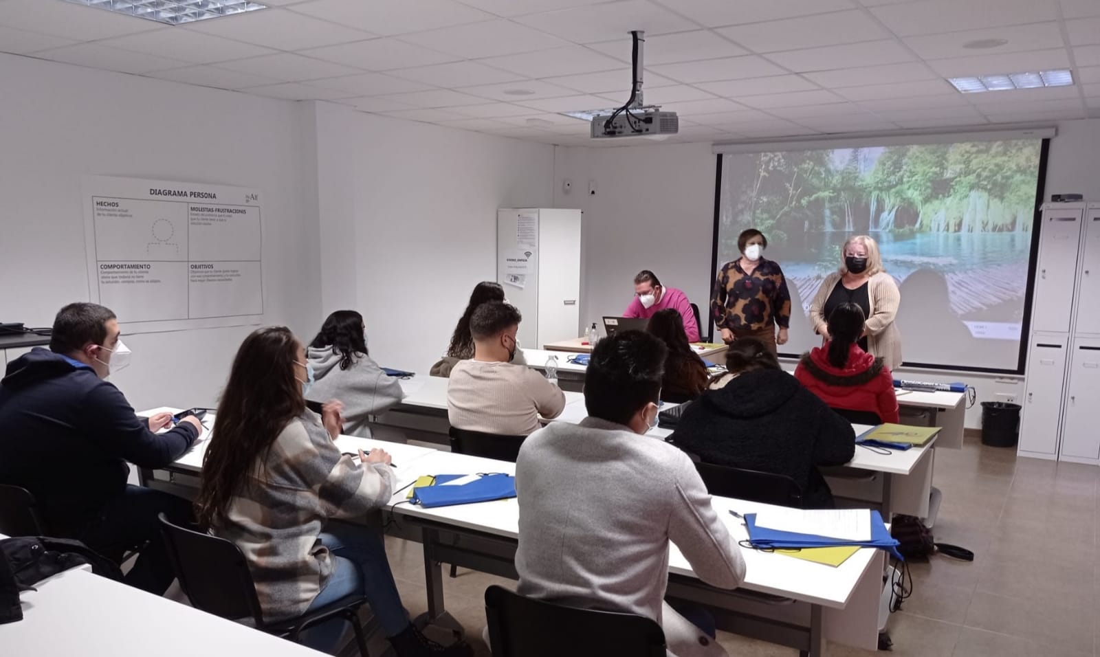 Oropesa ofrece un año de formación laboral a diez jóvenes con el programa T’Avalem Oropesa ofrece un año de formación laboral a diez jóvenes con el programa T’Avalem
