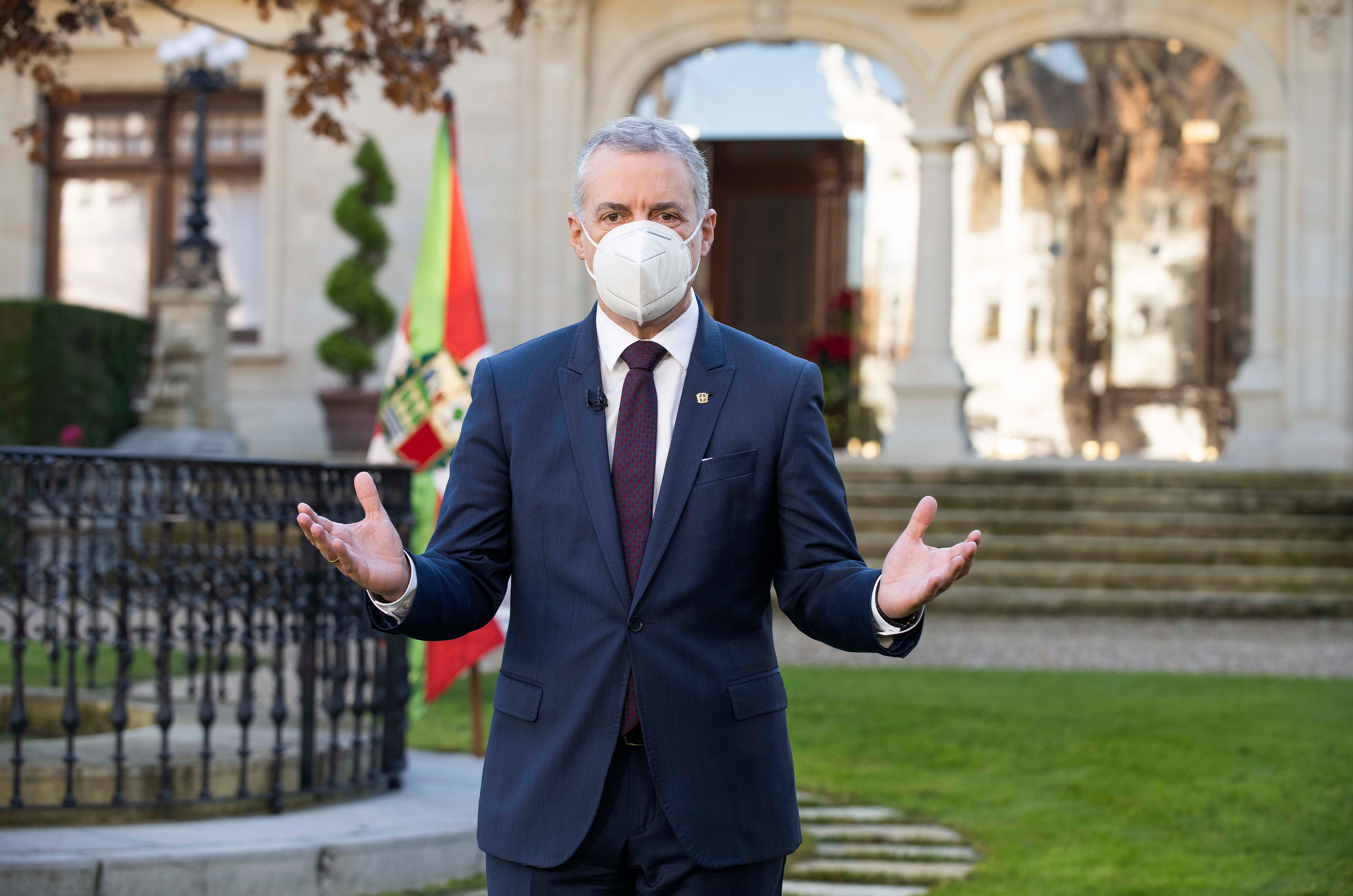 El lehendakari se compromete a equilibrar la salud pública y la económica, “tal y como demanda la sociedad vasca” El lehendakari se compromete a equilibrar la salud pública y la económica, “tal y como demanda la sociedad vasca”