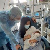 Ares Candela Vidal, el primer recién nacido de 2022 en el Hospital Universitario del Vinalopó de Elche