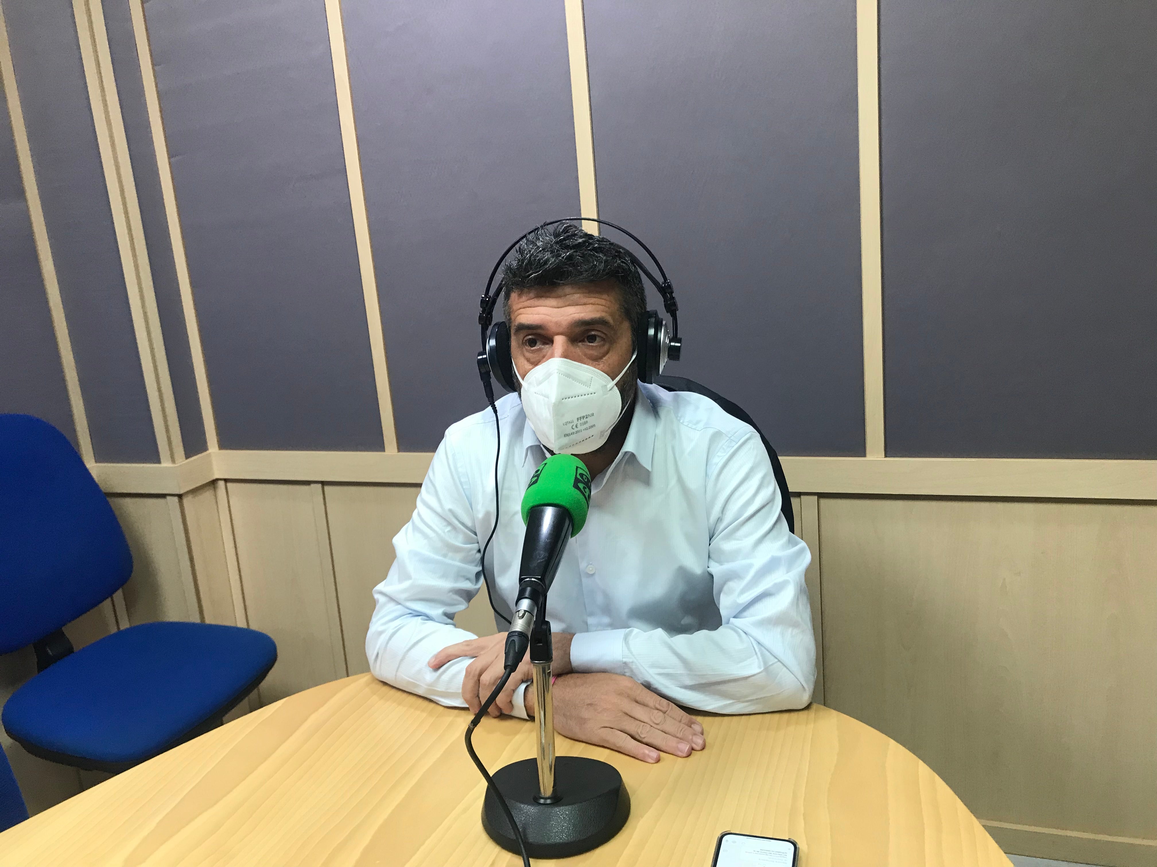 Francisco Sanchez Cantalejo: " Cuando gobierna la izquierda la gente es más reivindicativa. Ahora las pancartas de SOS HOSPITAL MOTRIL no están" Francisco Sanchez Cantalejo: " Cuando gobierna la izquierda la gente es más reivindicativa. Ahora las pancartas de SOS HOSPITAL MOTRIL no están"