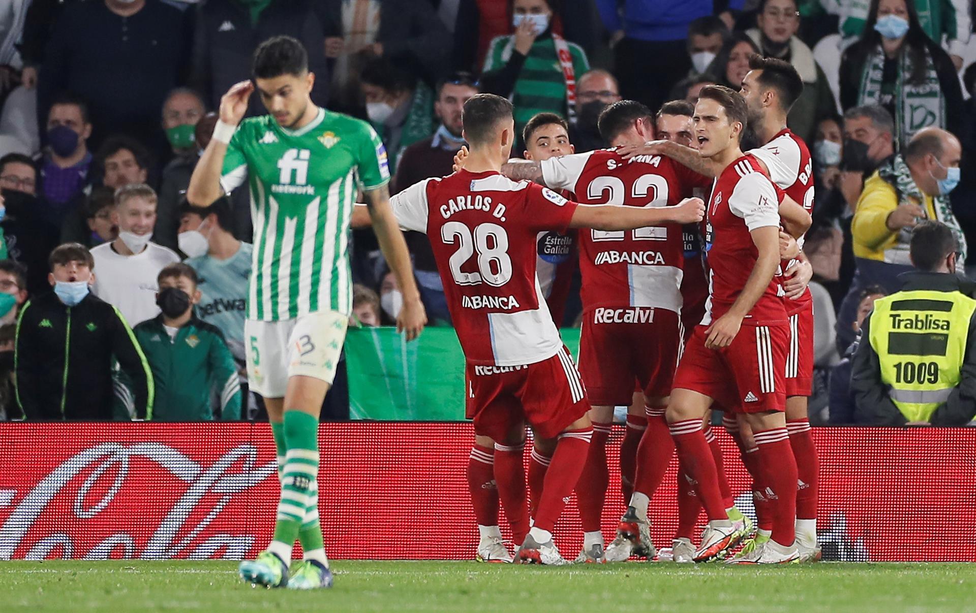 Un doblete de Iago Aspas da la victoria al Celta en el Villamarín Un doblete de Iago Aspas da la victoria al Celta en el Villamarín