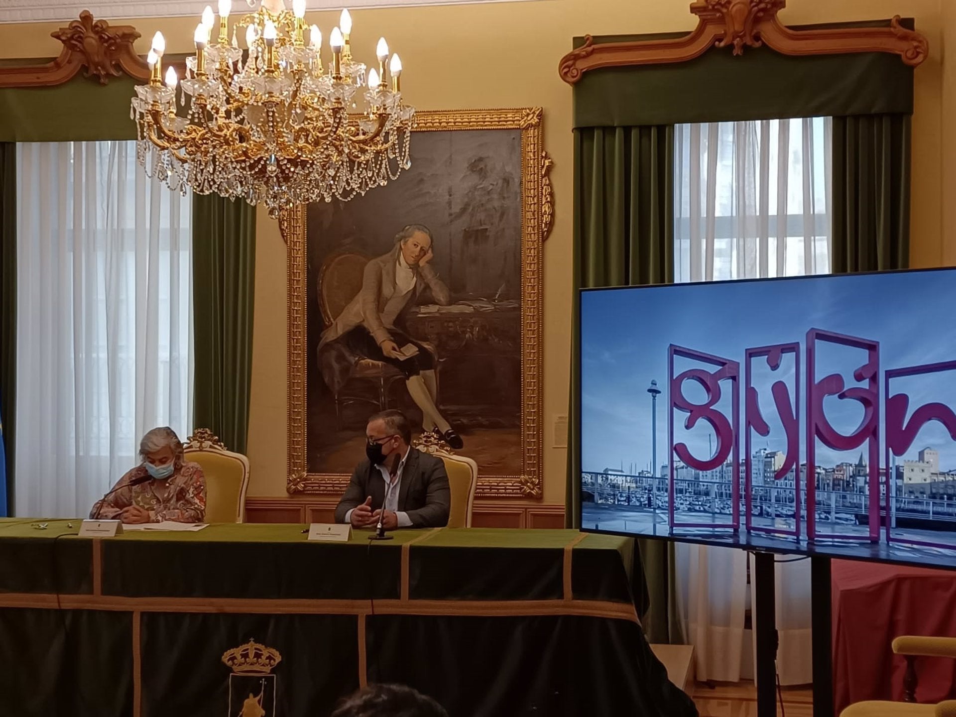 El Ayuntamiento firma un convenio con la patronal de la construcción para agilizar licencias El Ayuntamiento firma un convenio con la patronal de la construcción para agilizar licencias