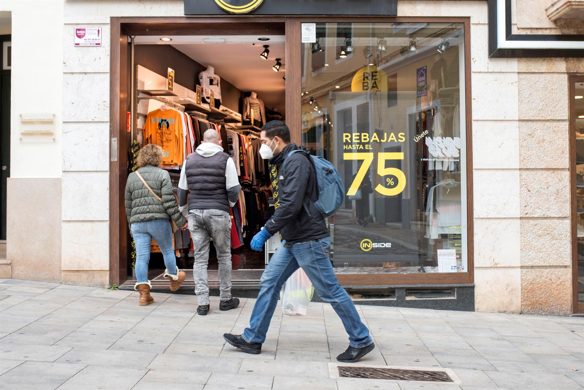 Rebajas de invierno 2022: Estos son los consejos de la OCU para comprar con cabeza Rebajas de invierno 2022: Estos son los consejos de la OCU para comprar con cabeza