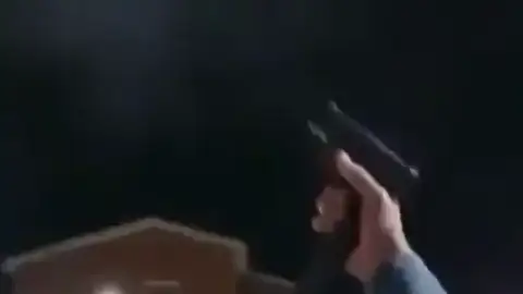 La Policía Nacional investiga un video sobre una celebración a tiros en Las Viudas La Policía Nacional investiga un video sobre una celebración a tiros en Las Viudas